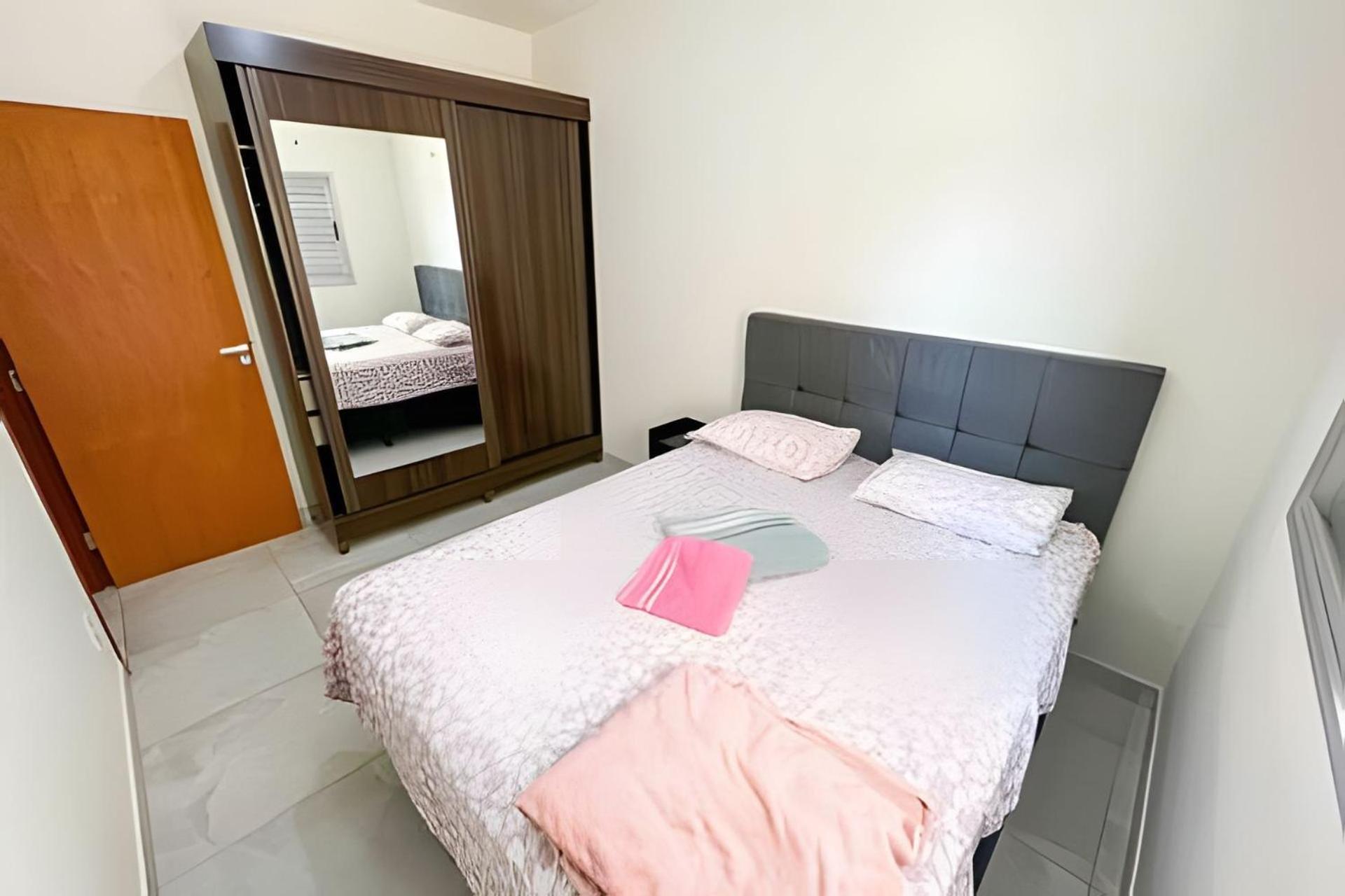 103 - Apartamento Completo Para Ate 5 Hospedes Patos de Minas Exterior foto